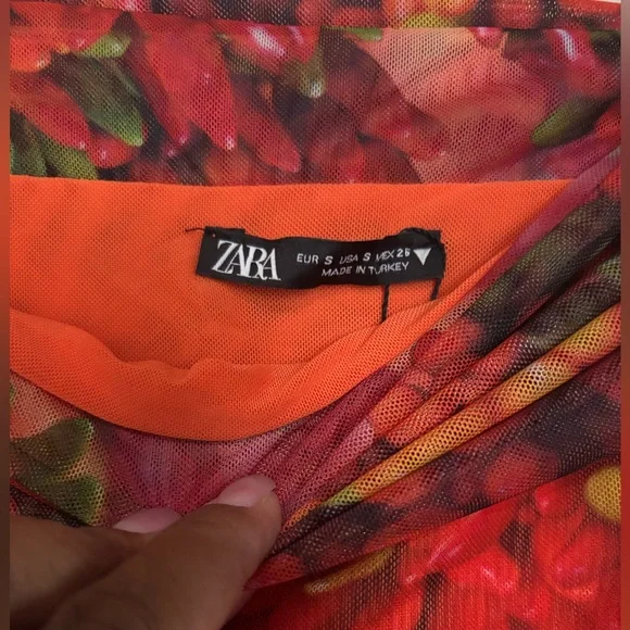 ZARA Womens Tulle Mesh StretchMidi Dress size S NWT Picante Pepper Market Print - Picture 4 of 4